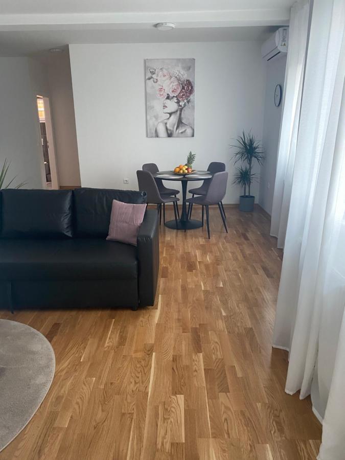 Apartmán Penthouse West S Varaždin Exteriér fotografie